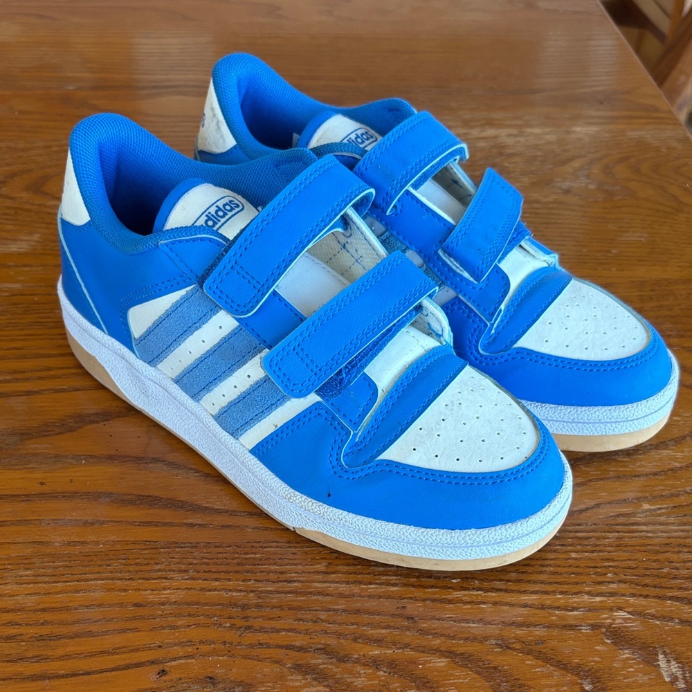 Kids Size 3 Adidas Sneakers